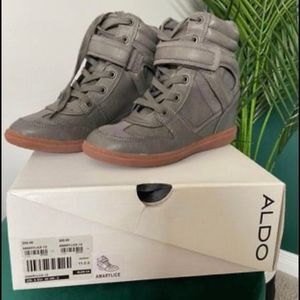 Aldo Sneaker Wedges, Unworn, Size 5